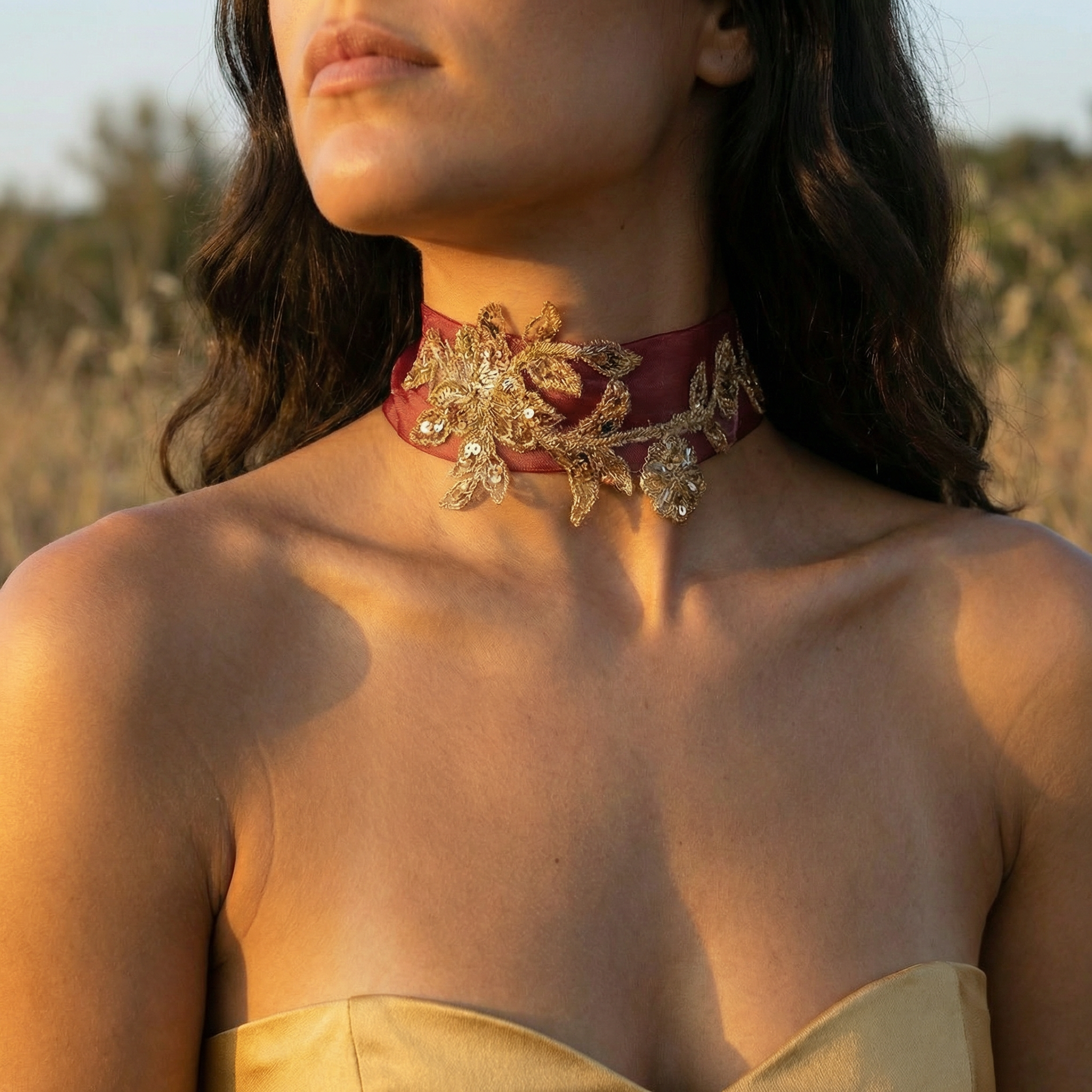 Choker Isabella Burdeos