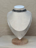 Choker blanco con brillantes