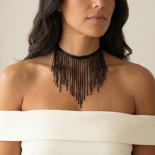 Choker negro con flecos beads para elevar look día a día sofisticado elegante